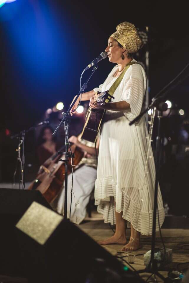 רוחמה בן יוסף בהופעה. | שירה ביליג