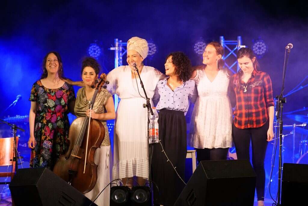 רוחמה בן יוסף בהופעה. | שירה ביליג