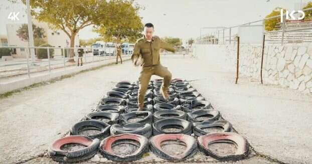 "לא מאמין שאנשים עושים את זה". סרטון הגיוס לגולני. | מסך 'כאן' "לא מאמין שאנשים עושים את זה". סרטון הגיוס לגולני. | מסך 'כאן'