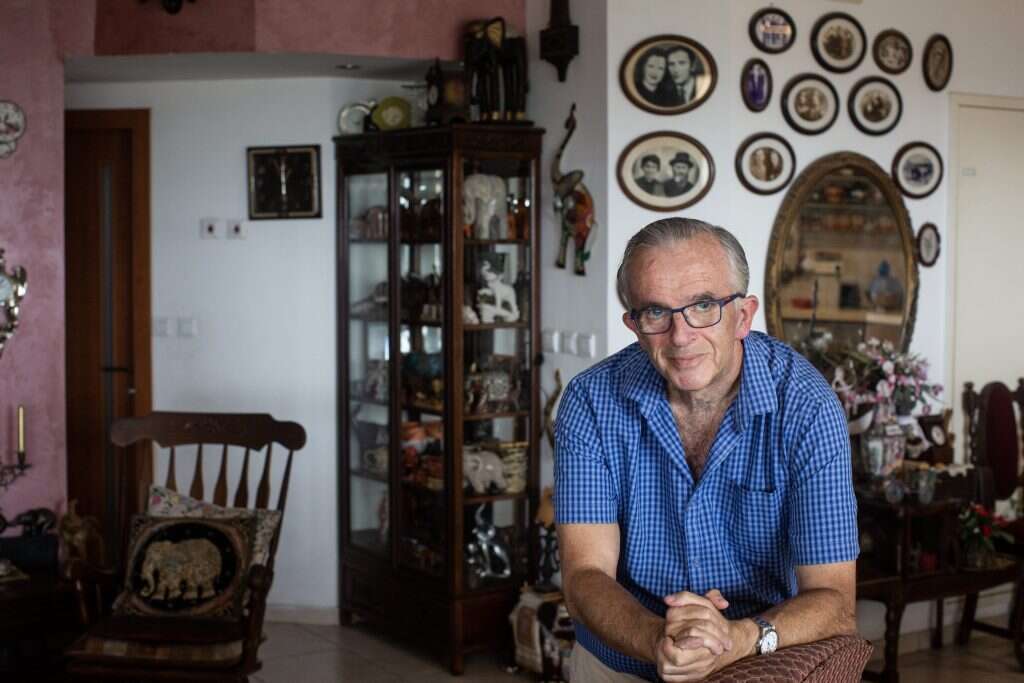 מנחם משגב. | אבישג שאר-ישוב