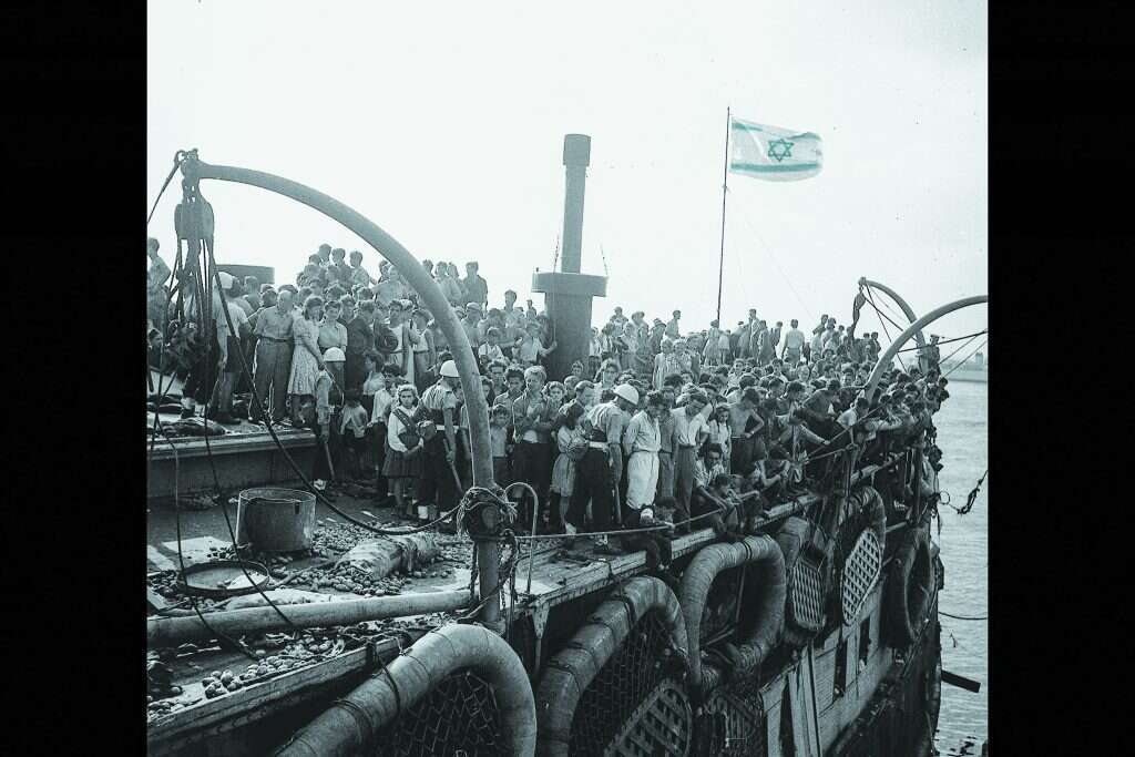 האונייה אקסודוס. | הנס פין, לע"מ