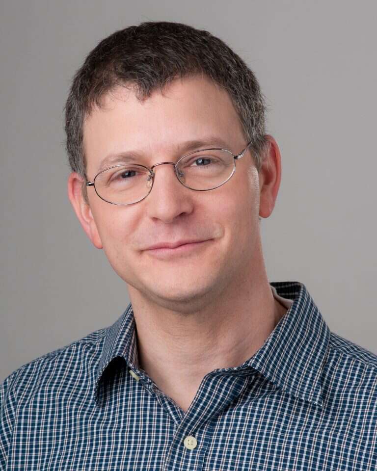 פרופ' דורון לביא, מומחה לכלכלה ציבורית. קרדיט: המכללה האקדמית תל-חי