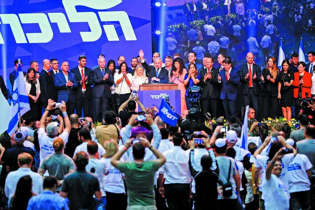 "חייבים למנוע בחירות שלישיות". ליל הבחירות בסיבוב השני. | AFP