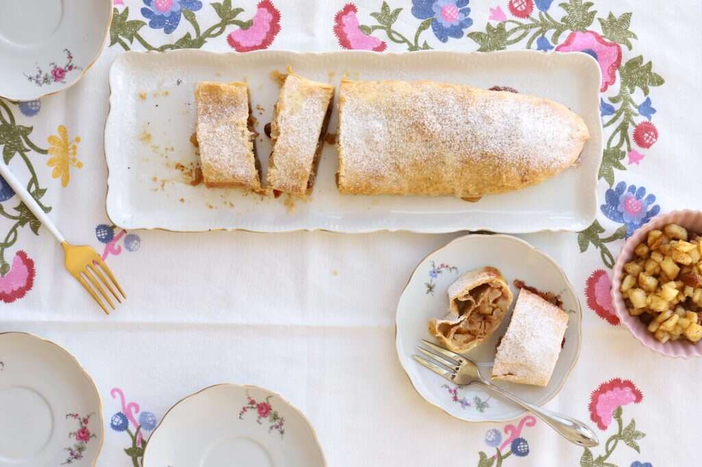 בצק שטרודל. | אפרת ליכטנשטט