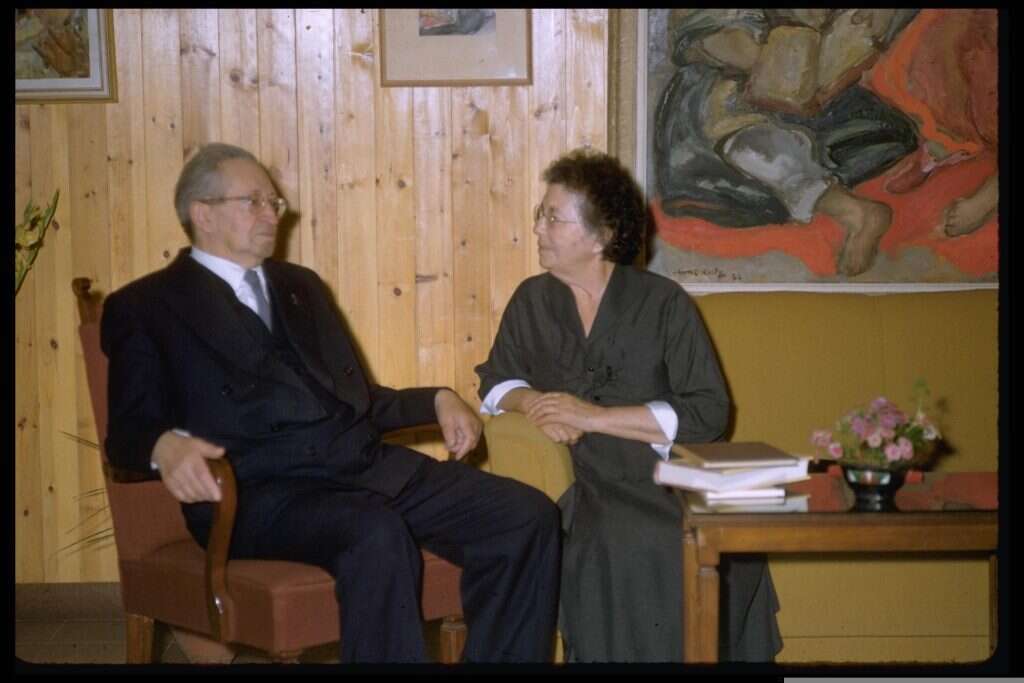 טיול שהוא תחילתה של ידידות מופלאה. רחל ויצחק בן־צבי. | פריץ כהן, לע"מ