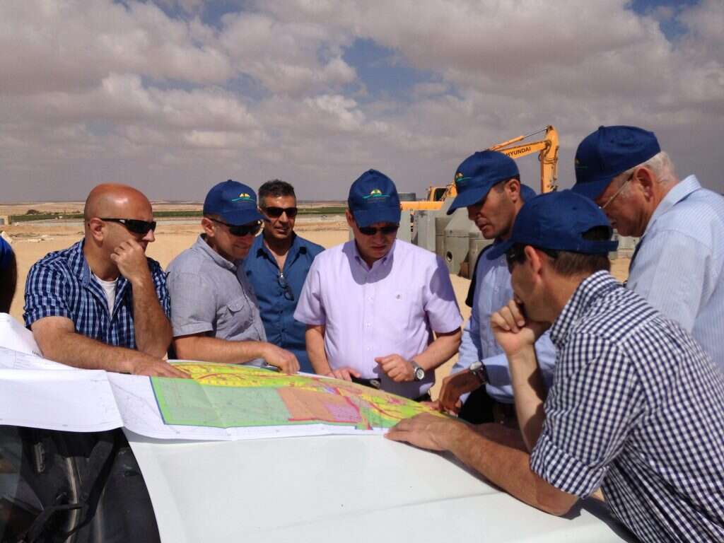 אנשי החטיבה להתיישבות בסיור בשטח. | החטיבה להתיישבות - ההסתדרות הציונית העולמית