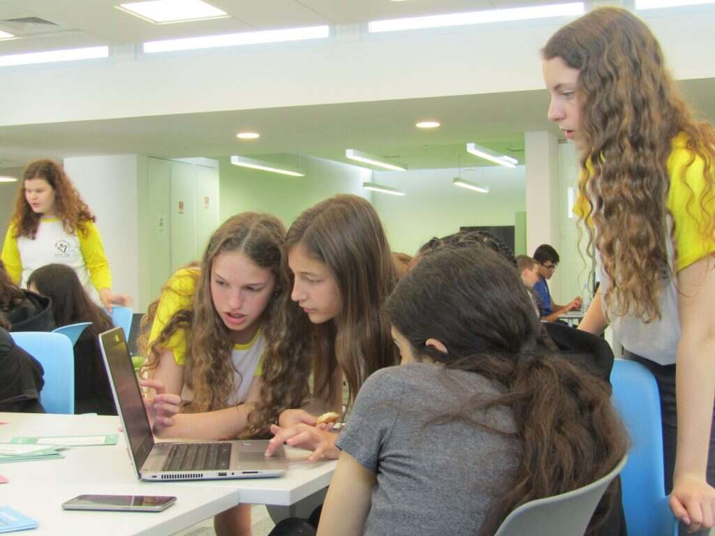 מתוך בי"ס ליזמות. | חי ארביב מתוך בי"ס ליזמות. | חי ארביב