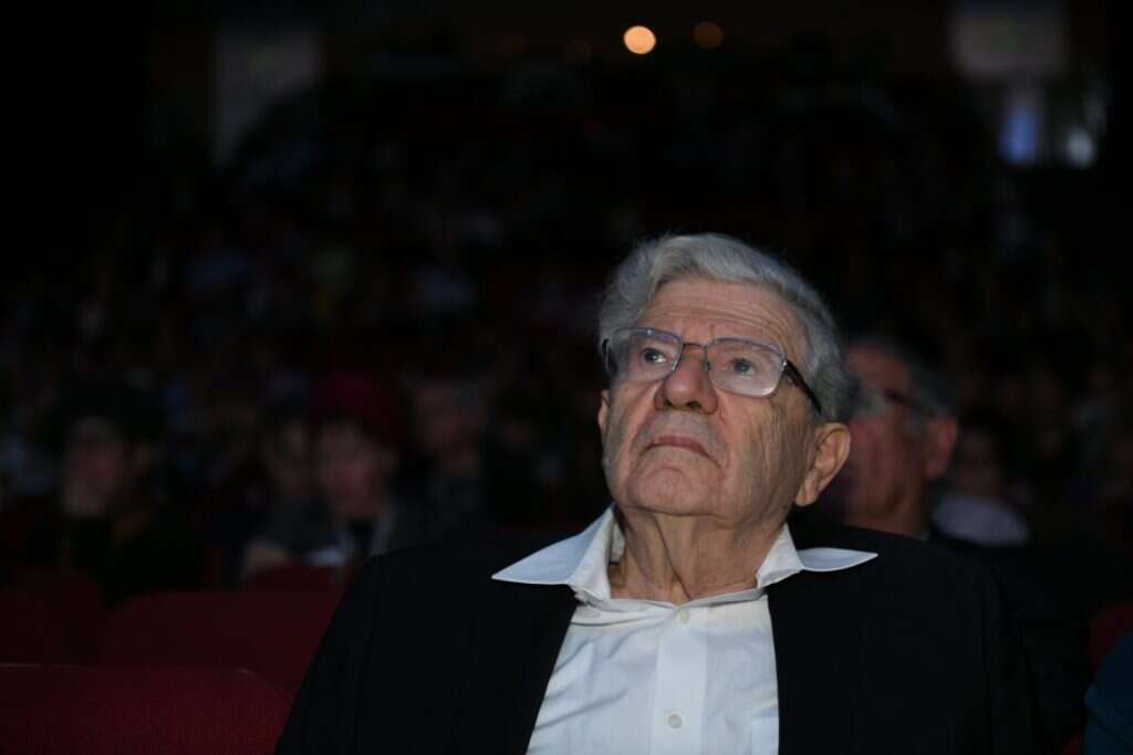 נשיא בית המשפט העליון בדימוס אהרון ברק בוועידת מקור ראשון. | שריה דיאמנט נשיא בית המשפט העליון בדימוס אהרון ברק בוועידת מקור ראשון. | שריה דיאמנט