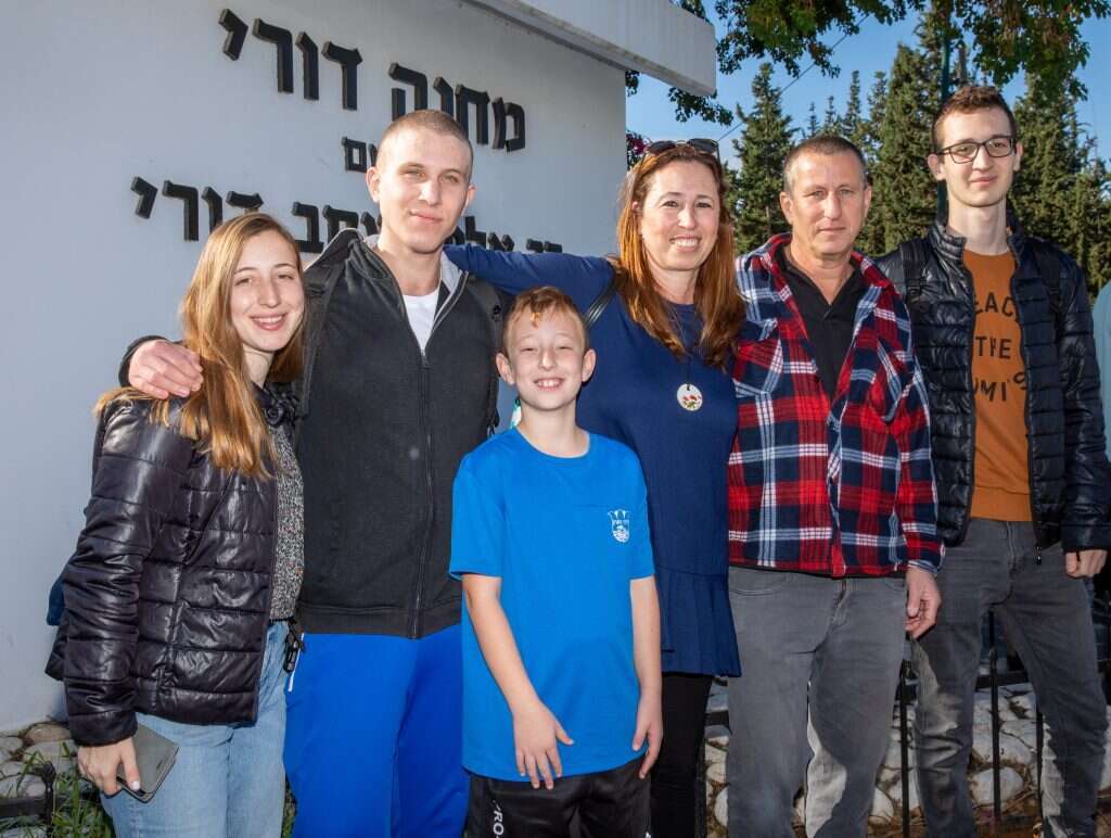 משפחת שדמי. | יוסי אלוני