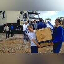 את הרוח החלוצית והראייה הכללית החליפו ערכים מערביים. העלייה לקרקע של היישוב רבבה שבשומרון, 1995. | ירון קמינסקי, לע"מ