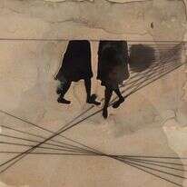 יש צורך עמוק בהתאמת דבר ה' לכל אדם, באשר הוא שם. טלי נבון, 'צעדים', 2019. מתוך התערוכה "בלתי מושלמת באופן מושלם" שהוצגה בגלריה פרקש, יפו העתיקה