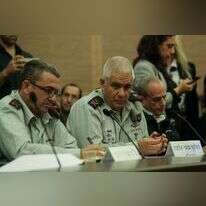 האלוף אלמוז בכנסת. | אורן בן חקון