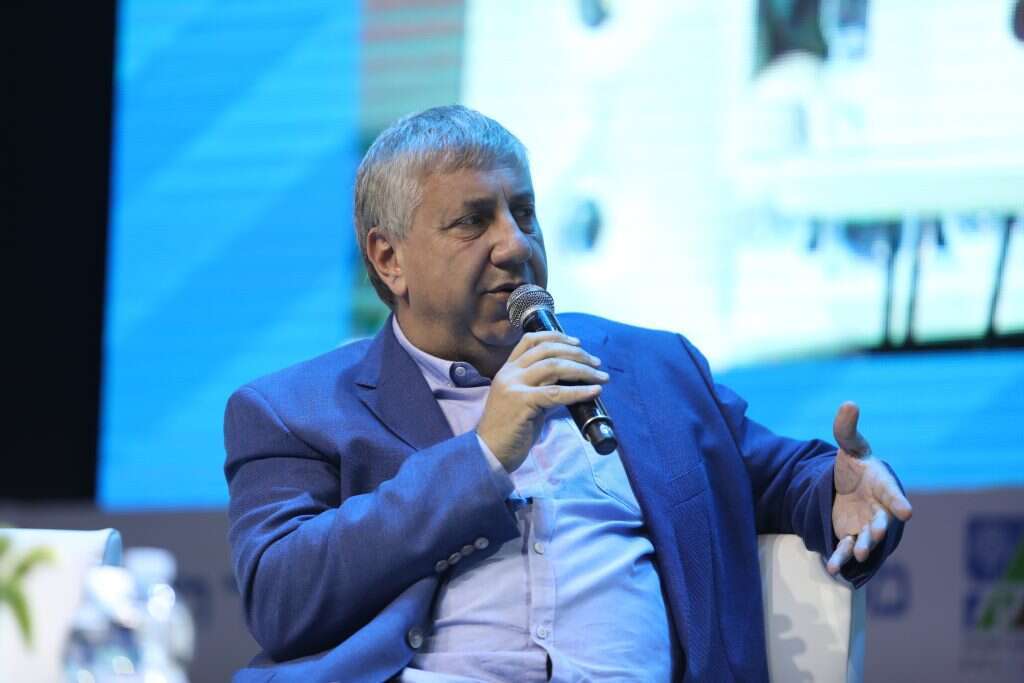 יעקב ברדוגו. | נעם ריבקין פנטון