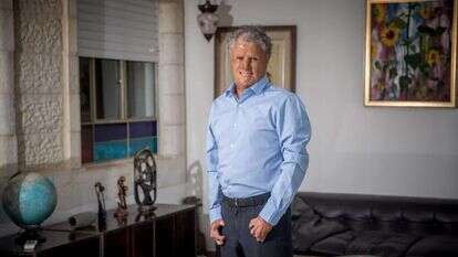 שמעון נבון. | יונתן זינדל, פלאש 90