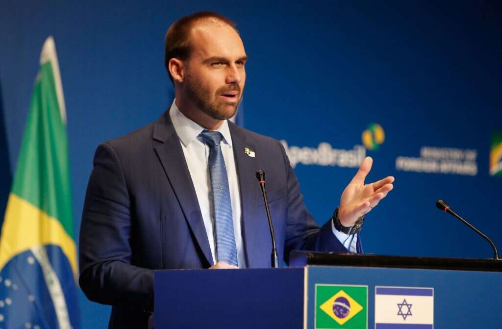 חבר הקונגרס הברזילאי אדוארדו בולסונארו בטקס פתיחת מרכז הסחר הברזילאי בירושלים. | AFP