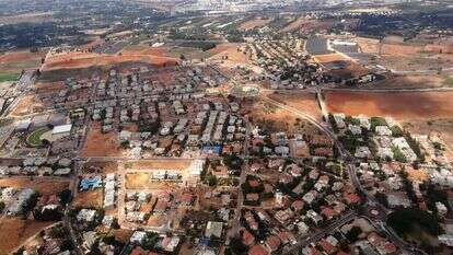 אבן יהודה בתצלום אווירי. | חנה יריב- ויקיפדיה אייר בשיתוף אגודת התעופה הכללית