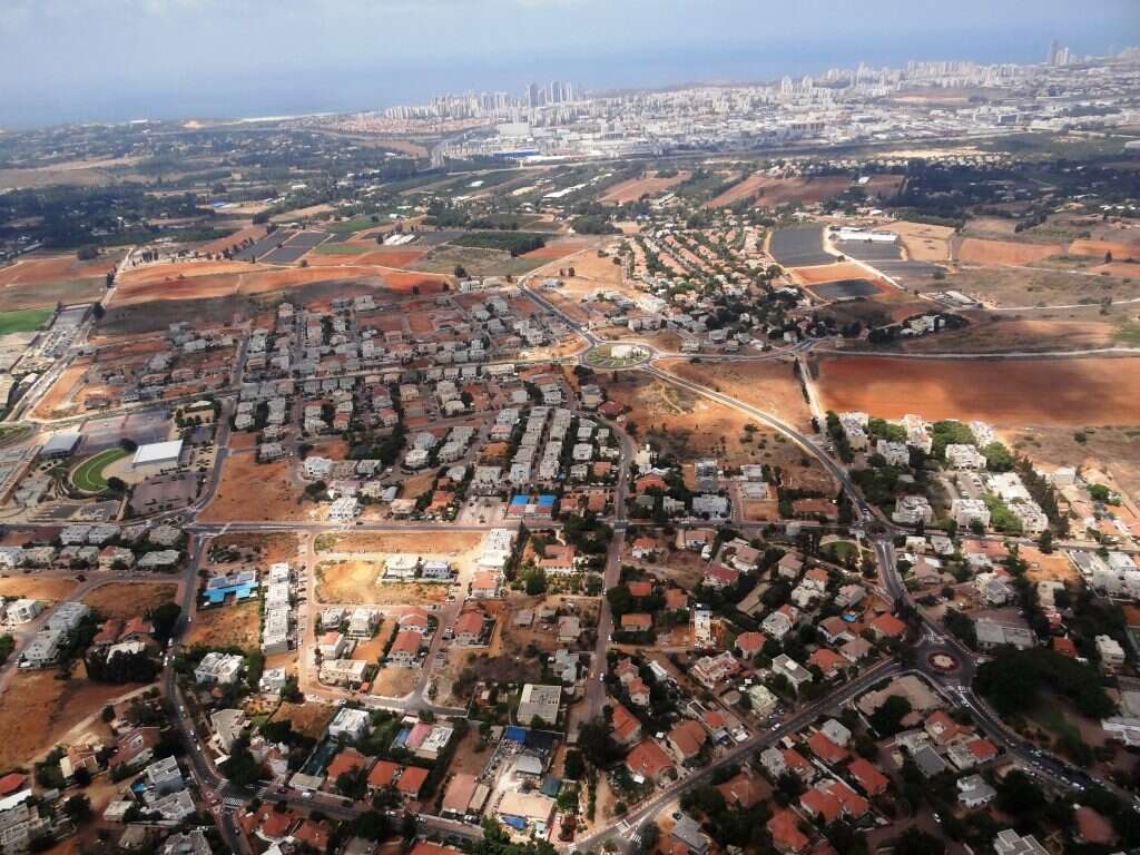 אבן יהודה בתצלום אווירי. | חנה יריב- ויקיפדיה אייר בשיתוף אגודת התעופה הכללית