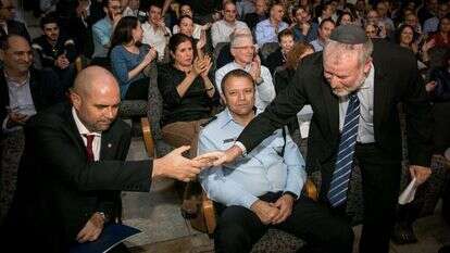 אוחנה ומנדלבליט בטקס הפרידה מניצן. | אוליבייה פיטוסי, פלאש 90