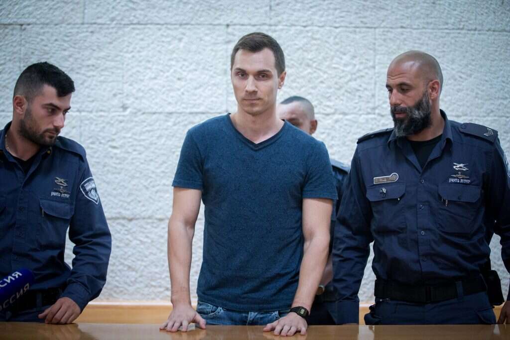 אלכסיי בורקוב. | יונתן זינדל, פלאש 90