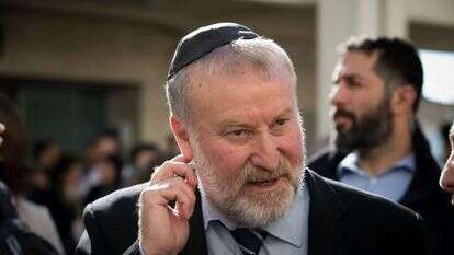 אביחי מנדלבליט. | אוליבייה פיטוסי, פלאש 90