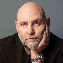 צביקה הדר. | גלעד בר שלו