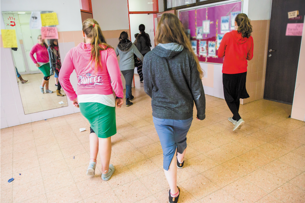 תלמידות באולפנה. למצולמות אין קשר לכתבה. | יהושע יוסף