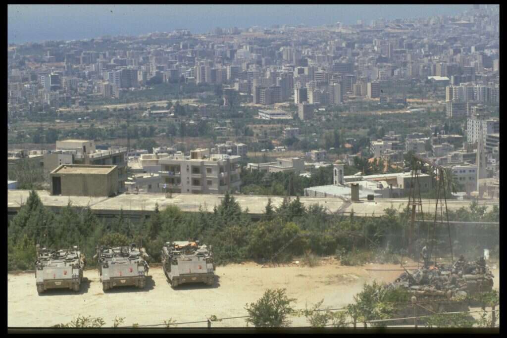 נכנסו באלתור וללא תוכנית מסודרת. כוחות צה"ל בביירות, מלחמת לבנון הראשונה. | סער יעקב, לע"מ