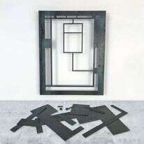 "שביר", יצירה של האמן אריק וייס. הוצג בבינאלה לאמנות יהודיץ, תש"ף