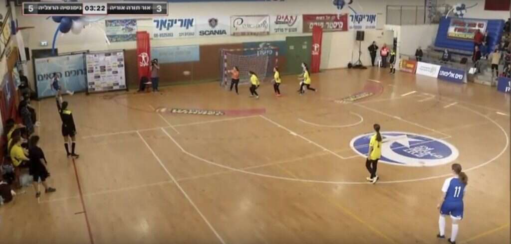 בשידור ארצי. משחק הגמר. צילומי מסך מתוך השידור בערוץ ONE