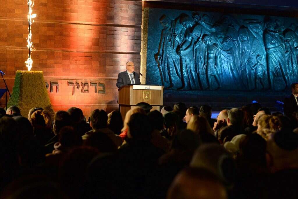 נשיא המדינה נושא דברים בעצרת הפתיחה הממלכתית של אירועי יום הזיכרון לשואה ולגבורה ביד ושם. | מארק ניימן, לע"מ