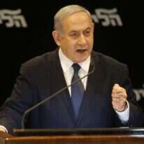 בנימין נתניהו במסיבת העיתונאים מודיע על בקשת החסינות. | AFP