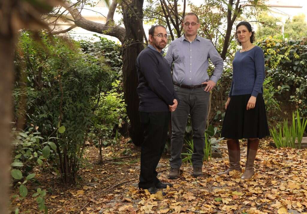 משוגעים לדבר שרואים כאן משימה לאומית". אילת קראוס, ד"ר יאיר פורסטנברג והרב רפי אוסטרוף. | מרים צחי משוגעים לדבר שרואים כאן משימה לאומית". אילת קראוס, ד"ר יאיר פורסטנברג והרב רפי אוסטרוף. | מרים צחי