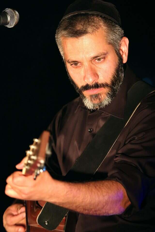 אביתר בנאי. | קוקו