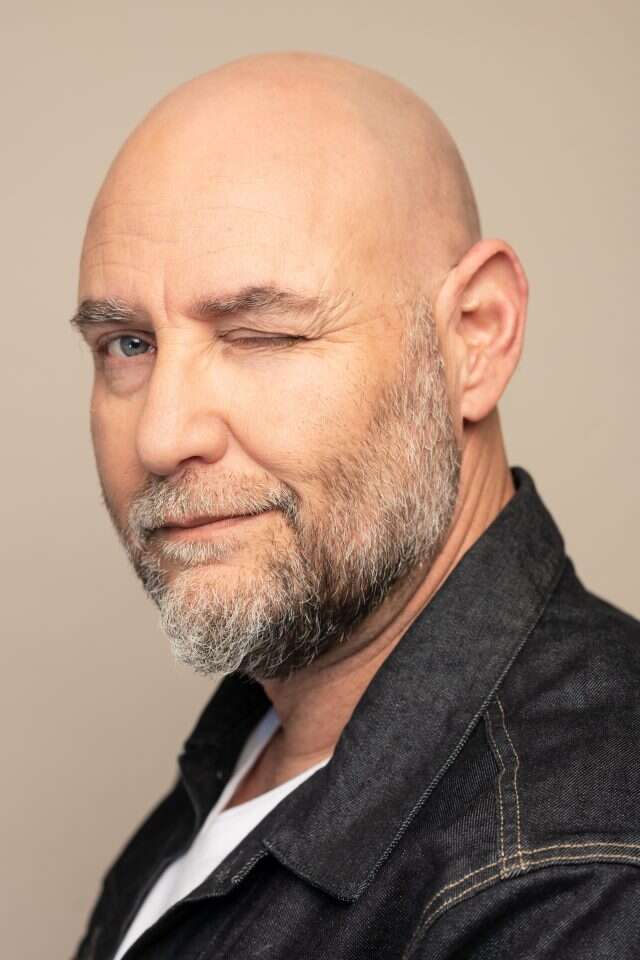 צביקה הדר. | גלעד בר שלו