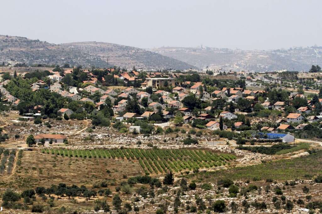 היישוב עפרה. | יוסי אלוני