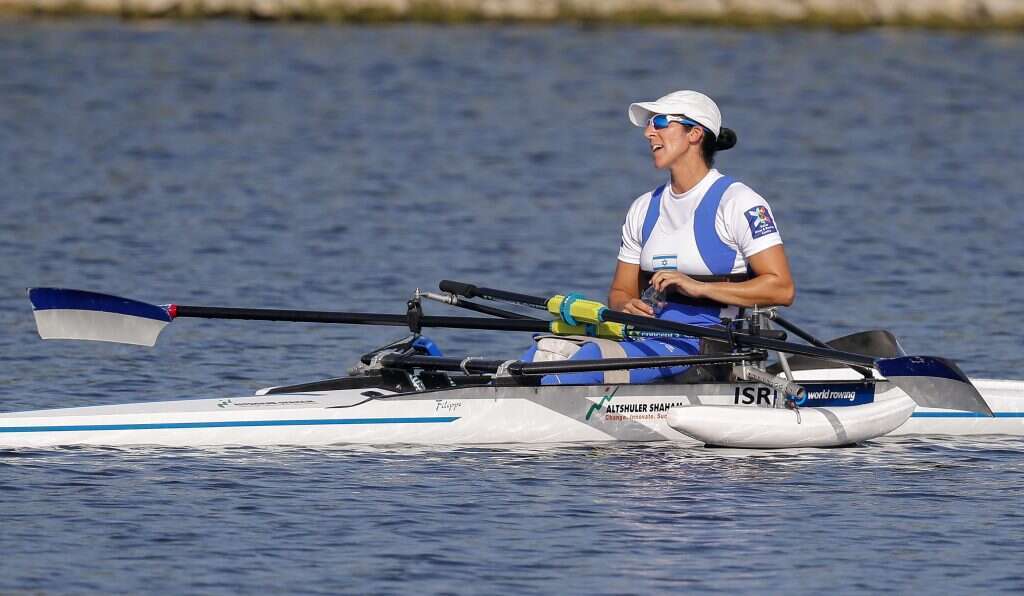 שבץ בעמוד השדרה. מורן סמואל. | EPA שבץ בעמוד השדרה. מורן סמואל. | EPA