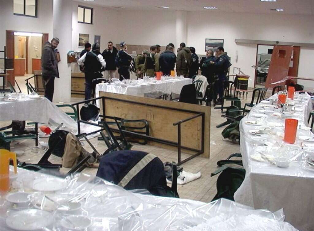 זירת הפיגוע בישיבת עתניאל, 2002. | גטי אימג'ס