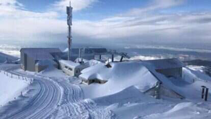 אתר החרמון מוכן למבקרים. | צוות סקי פטרול ומטפסי תרנים אתר החרמון