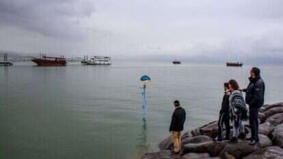 מד המים בכנרת. | אייל מרגולין, ג'יני