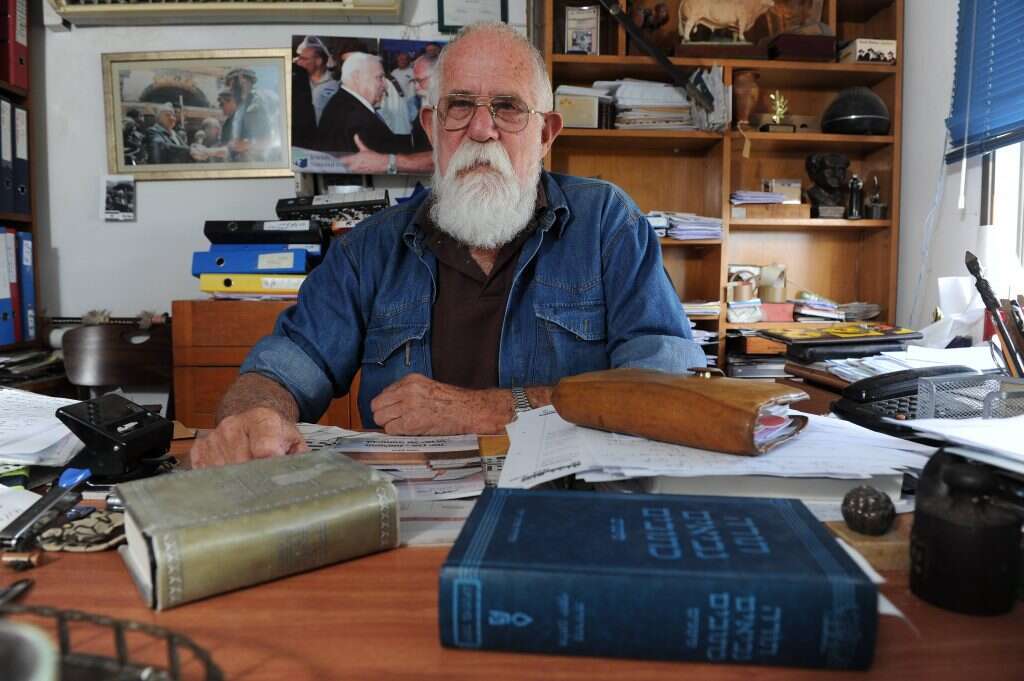 שמעון (קצ'ה) כהנר. | ראובן קסטרו