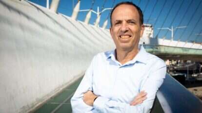 אבי טננבוים. | אריק סולטן