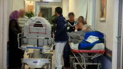 מטופלים בחדר המיון בסורוקה. למצולמים אין קשר לכתבה | דודו גרינשפן