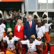 ראש הממשלה בנימין נתניהו ורעייתו שרה בביקורם באוגנדה. | חיים צח, לע"מ