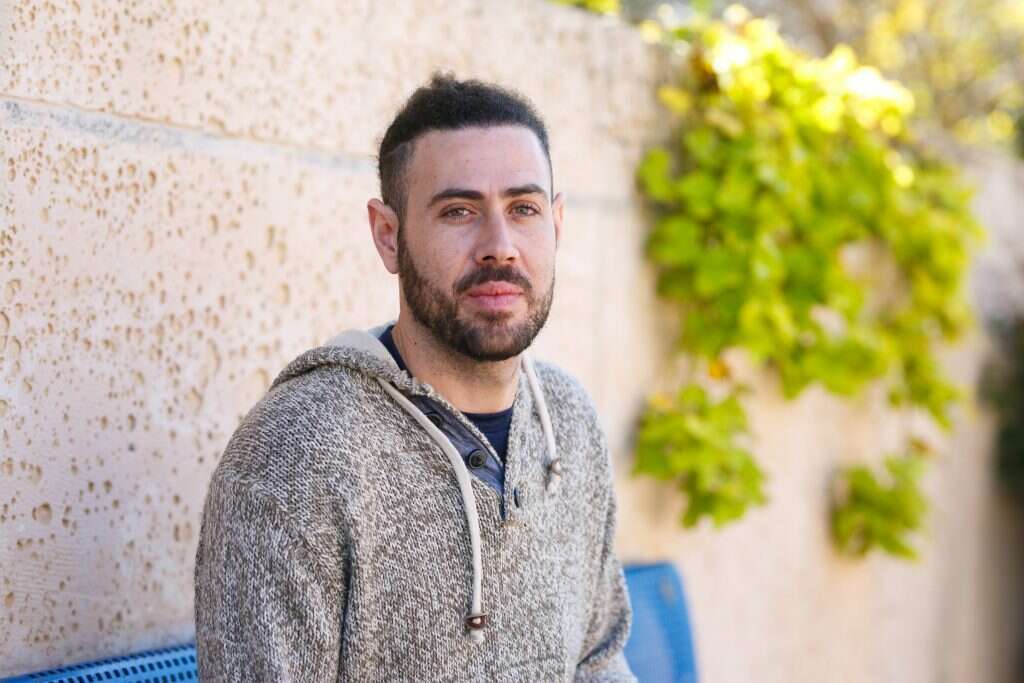 אחיה מונסנגו. | לירון מולדובן