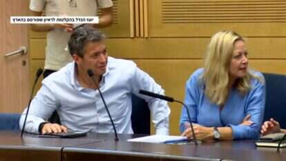 כתבה על התבטאותו של יועז הנדל בחדשות 12. | מסך "מאקו"