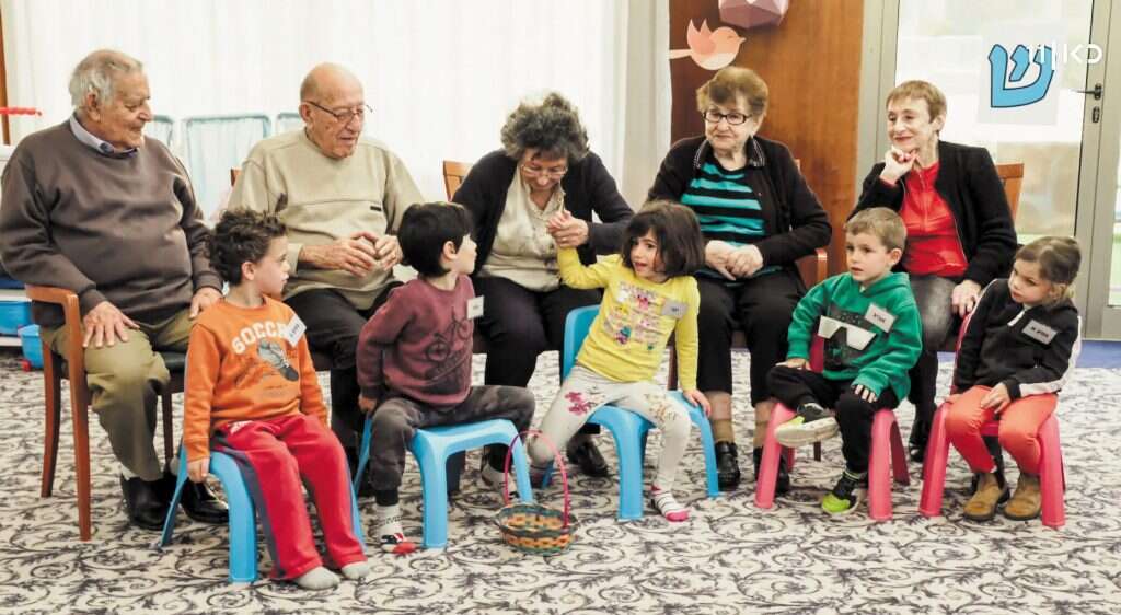 מתוך התוכנית " 80 וארבע". | מסך מתוך התוכנית שמונים וארבע, כאן 11