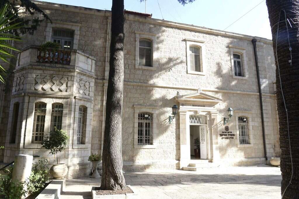 בית מחניים. | יוסי זליגר