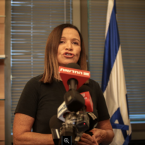 שלי יחימוביץ. | אורן בן חקון