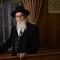 הרב יעקב אריאל. | אריק סולטן