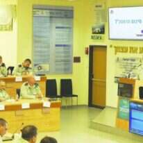 רב אלוף כוכבי מציג את תוכנית תנופה בפני בכירי מטכ"ל. | דובר צה"ל